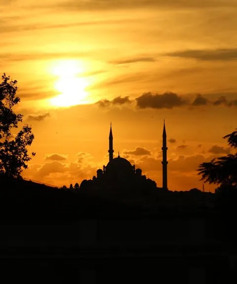 Istanbul atmosphere and local life